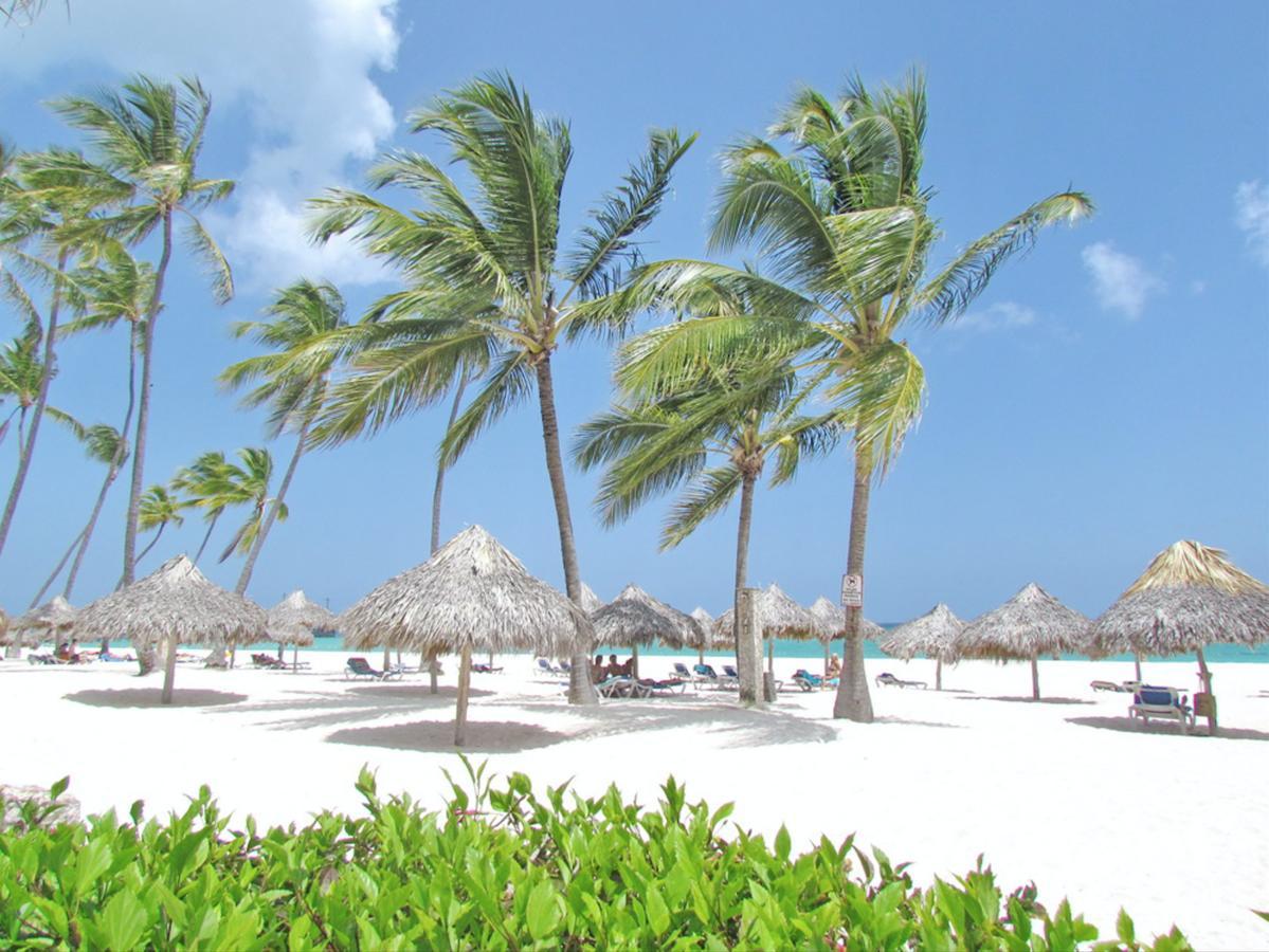 Tropicana Suites Deluxe Beach Club & Pool Punta Cana Exterior foto