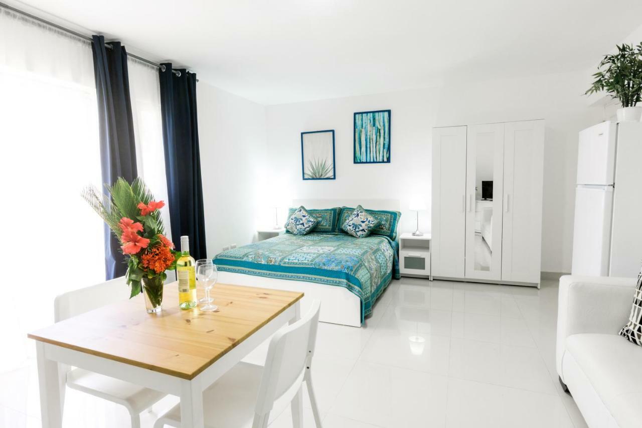 Tropicana Suites Deluxe Beach Club & Pool Punta Cana Exterior foto